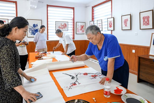 河北高阳剪纸展示体验活动传承民间艺术文化